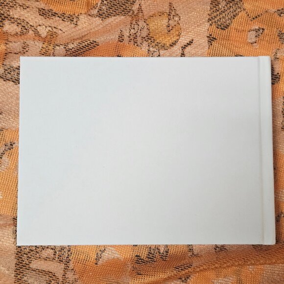 Batman Arkham City Collector's Edition Art Book - No Disc - Picture 2 of 4